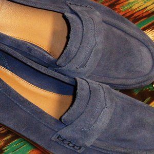 SUEDE LOAFERS BY GIANNI BINI LIKE NEW!